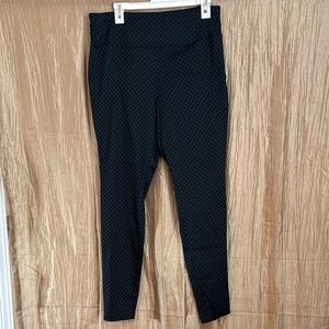 Worthington Black Geometric Leggings